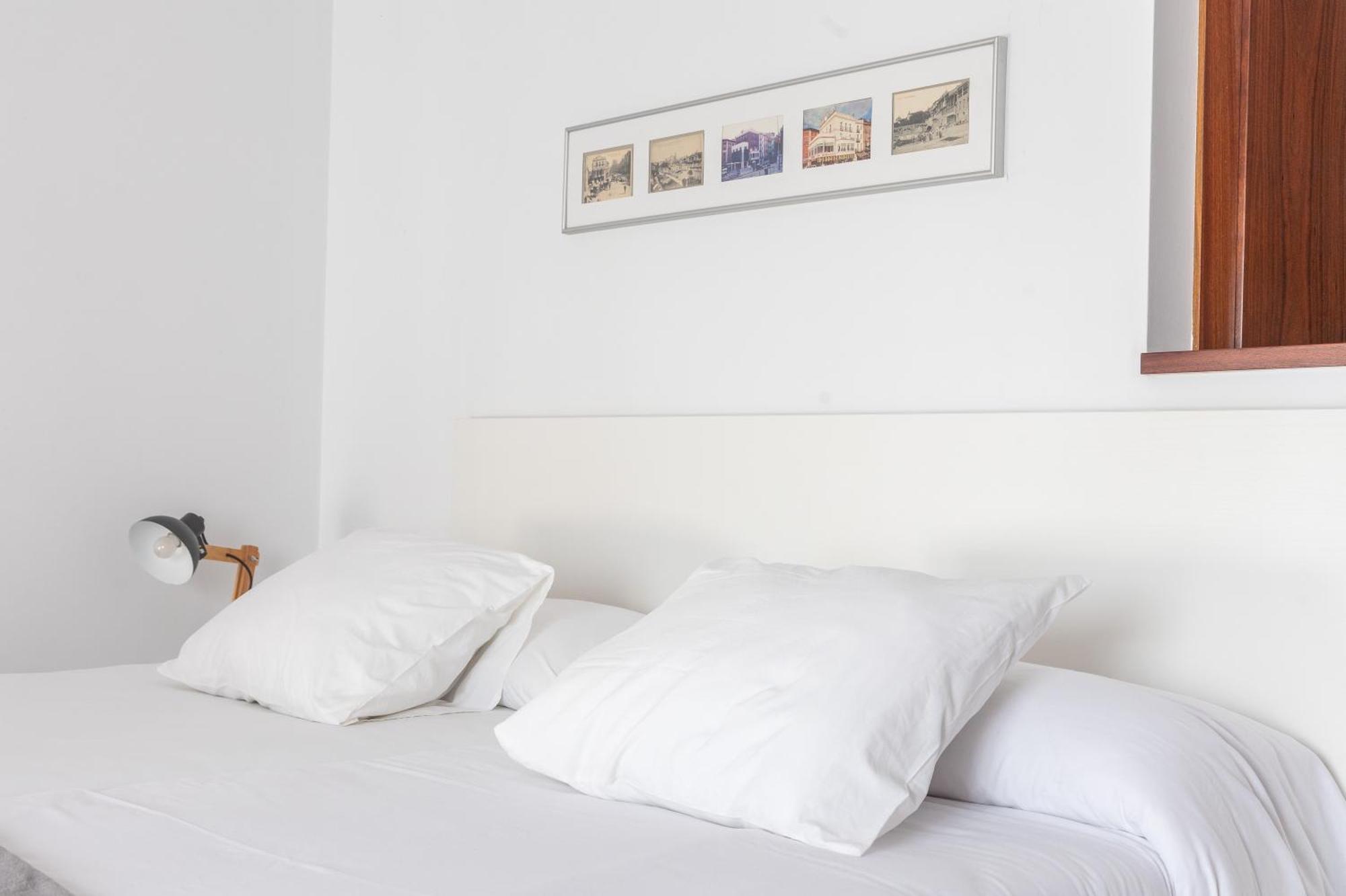 Mazi Apartments Colon Vic Exteriör bild