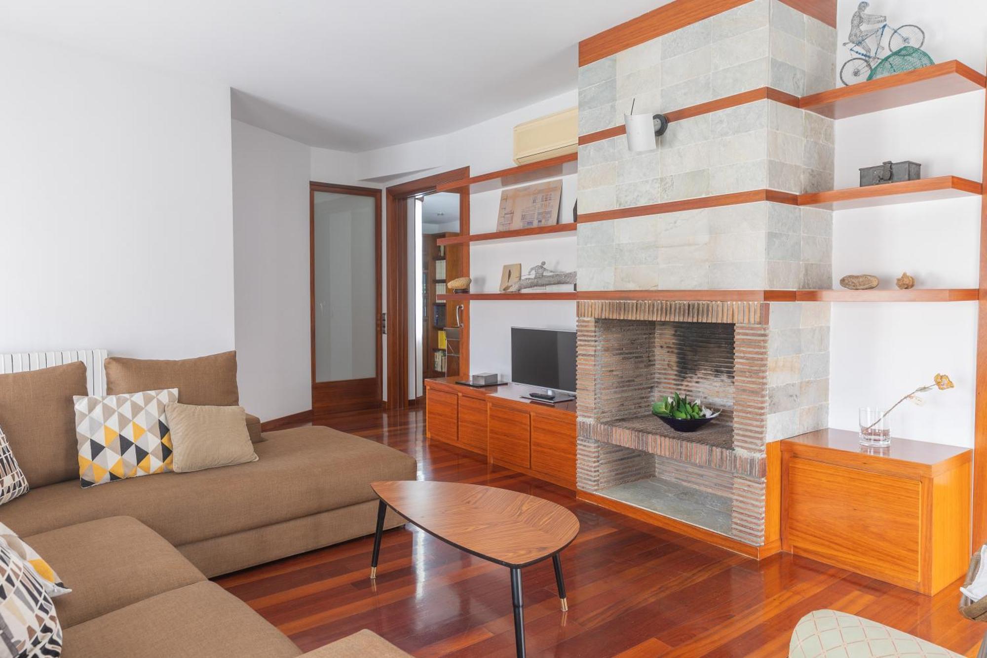 Mazi Apartments Colon Vic Exteriör bild