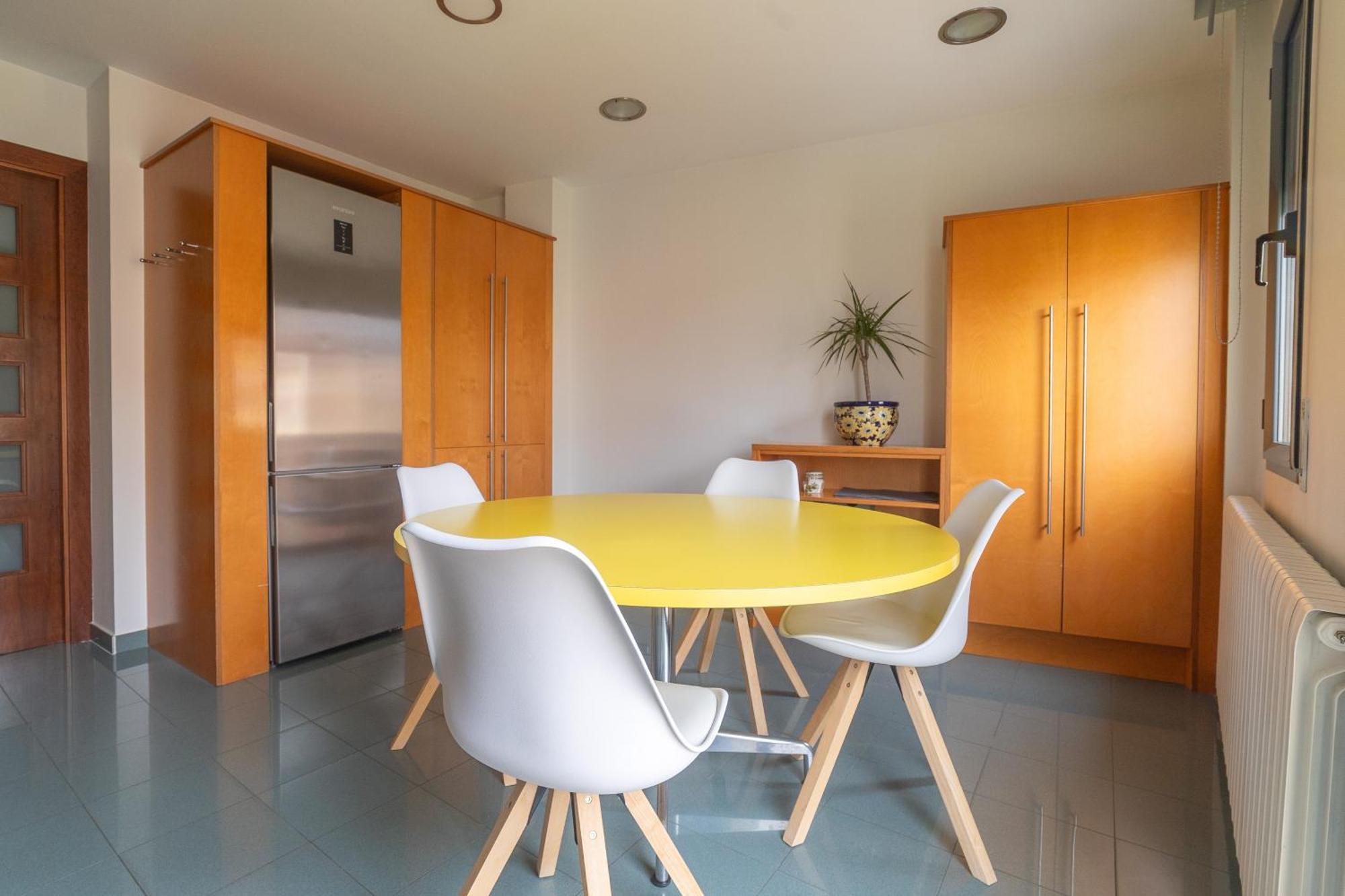 Mazi Apartments Colon Vic Exteriör bild