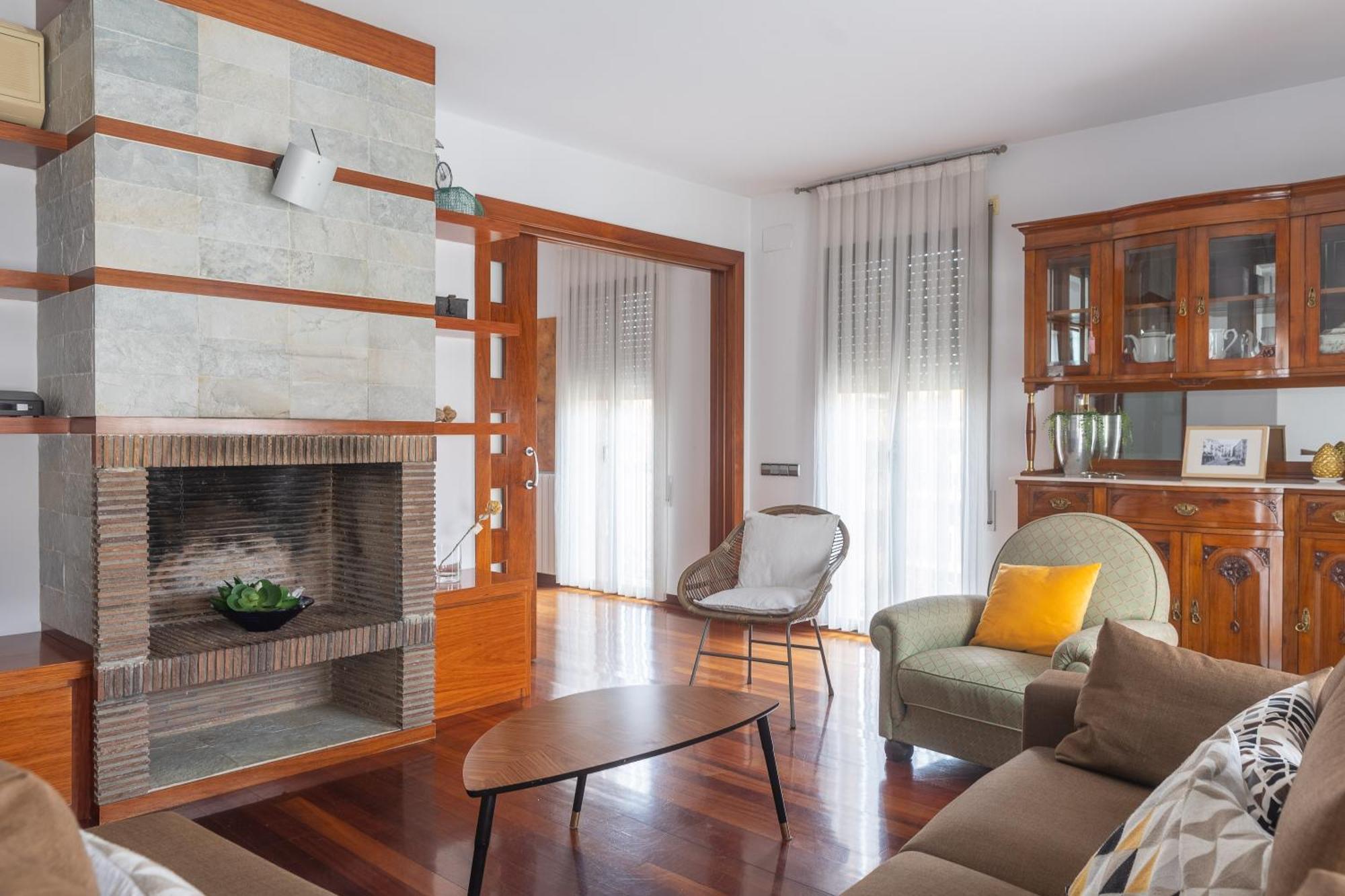Mazi Apartments Colon Vic Exteriör bild